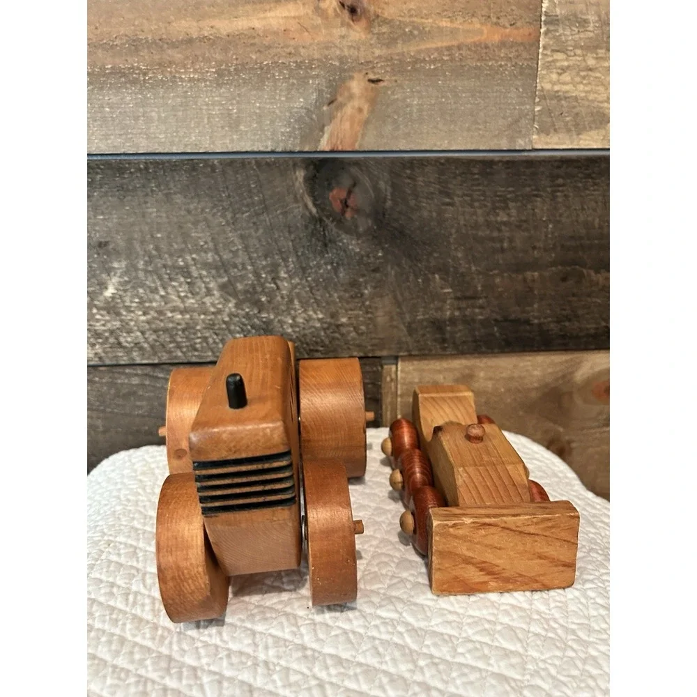 VINTAGE WOODEN‎ HANDCRAFTED  TOYSHANDMADE COLLECTABLE